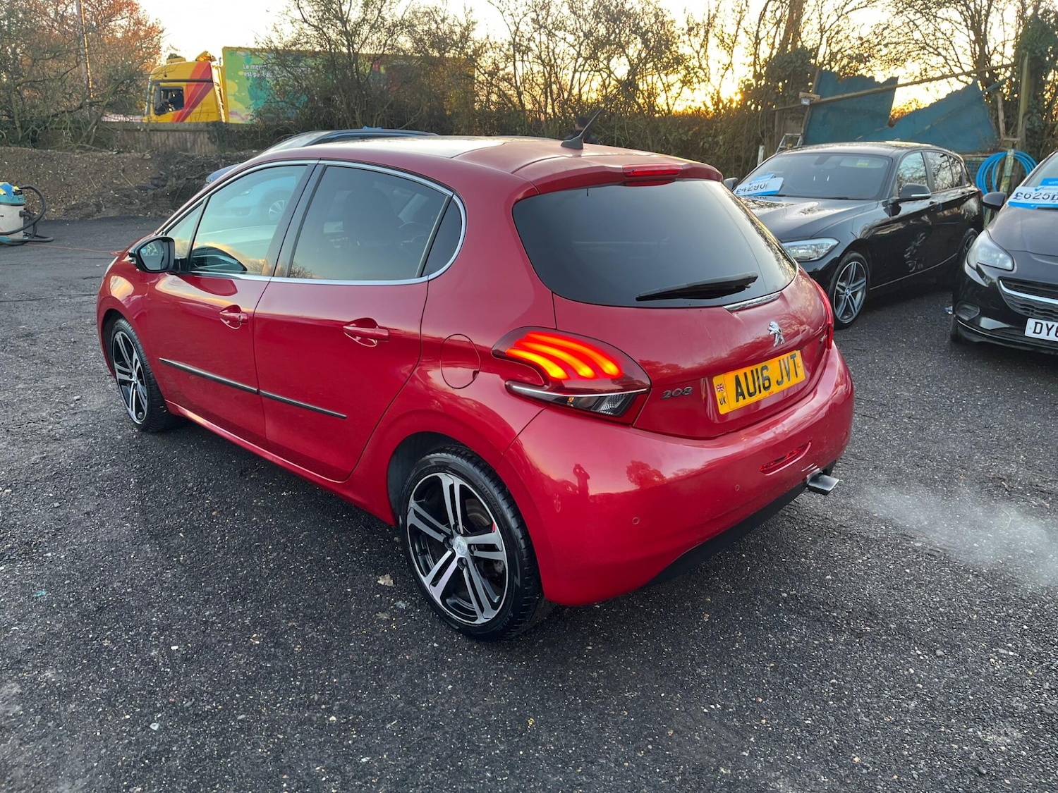 Used Peugeot 208 2016 for sale - 76802121: Photo 4
