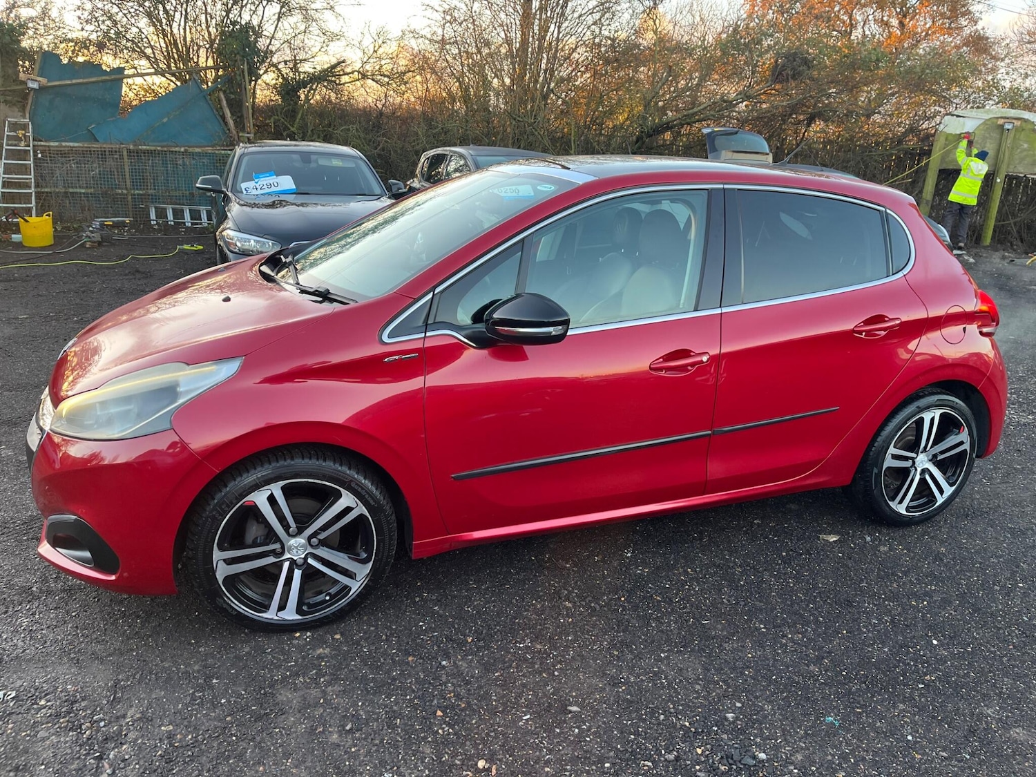 Used Peugeot 208 2016 for sale - 76802121: Photo 8