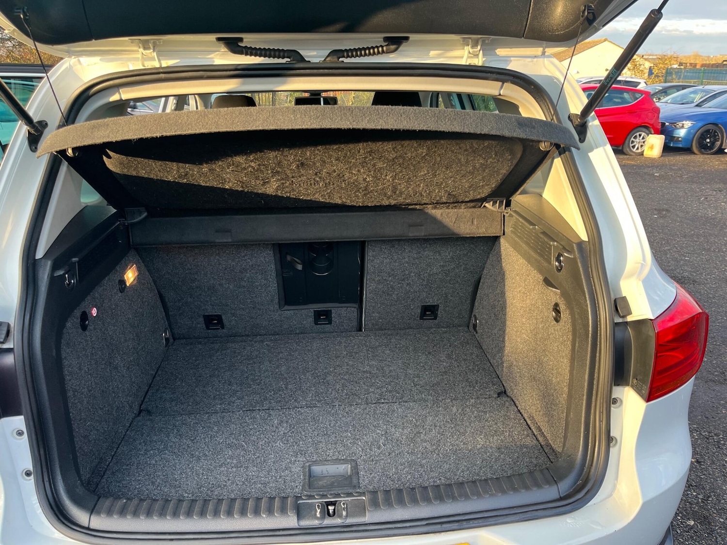 Used Volkswagen Tiguan 2015 for sale - 77424605: Photo 47