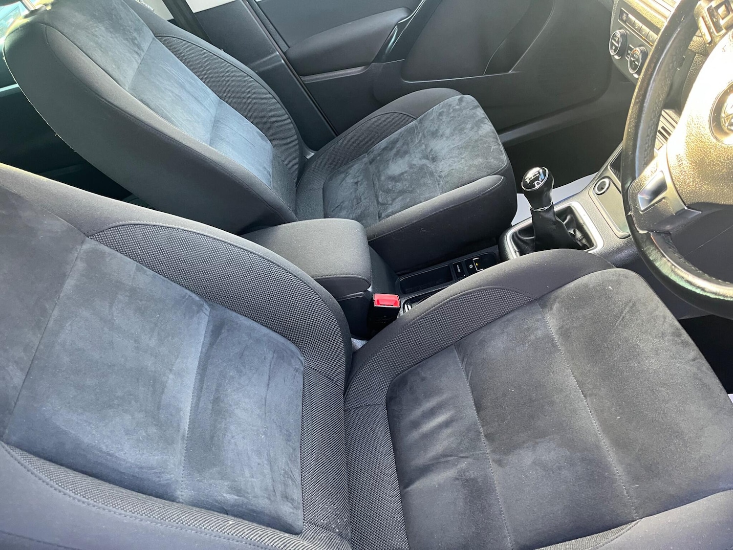 Used Volkswagen Tiguan 2015 for sale - 77424605: Photo 51