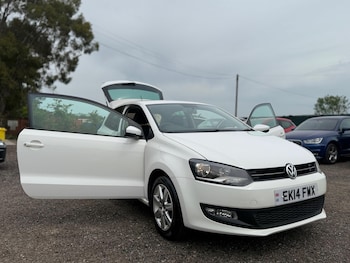 Used Volkswagen Polo 2014 for sale - 78752481: Photo