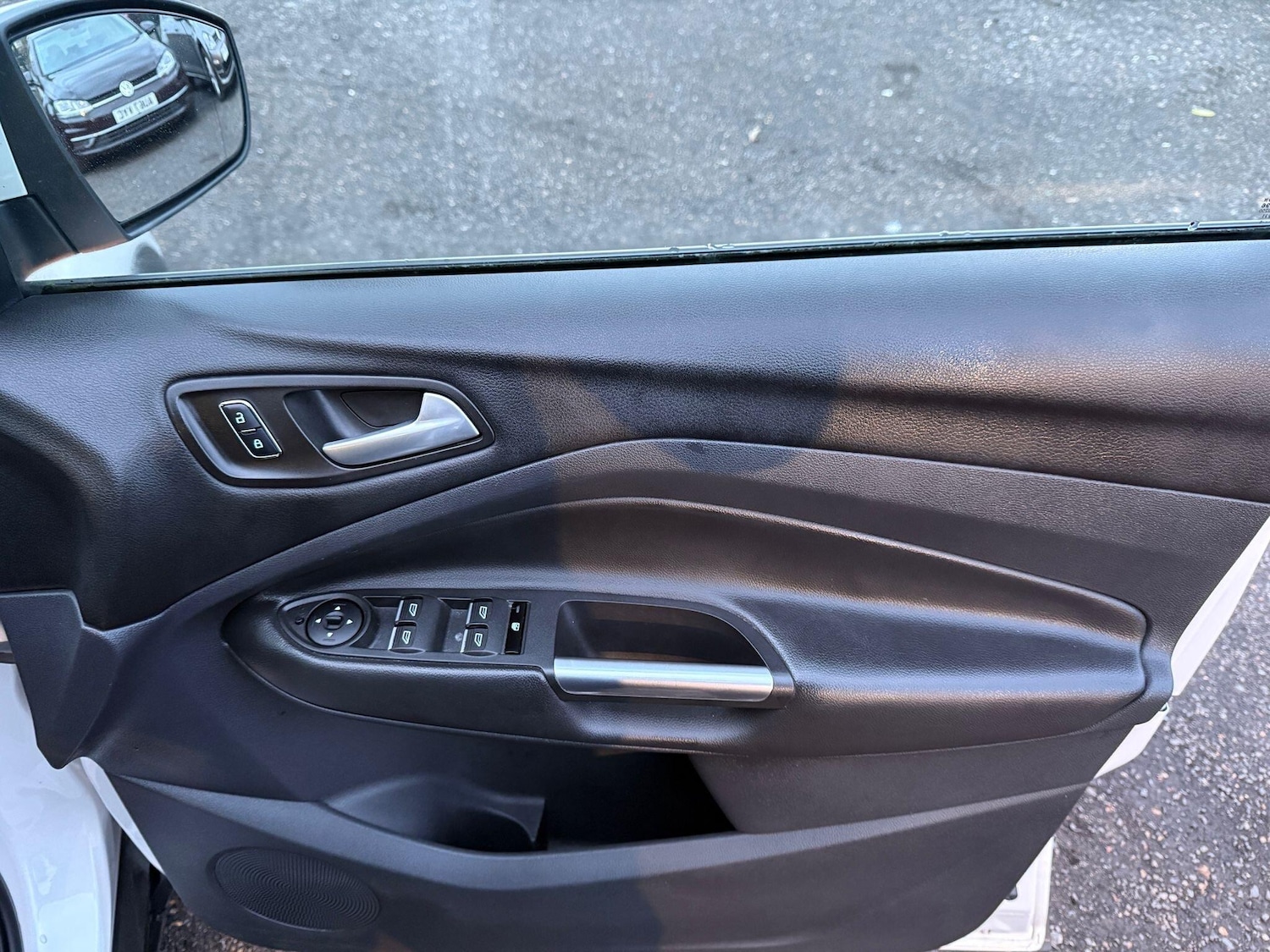 Used Ford Kuga 2016 for sale - 77425304: Photo 38