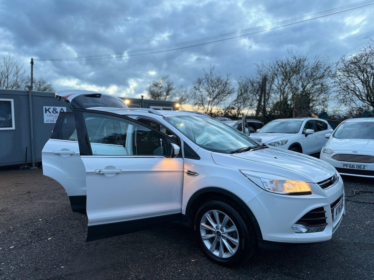 Used Ford Kuga 2016 for sale - 77425304: Photo 6