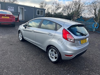 Used Ford Fiesta 2013 for sale - 77155619: Photo