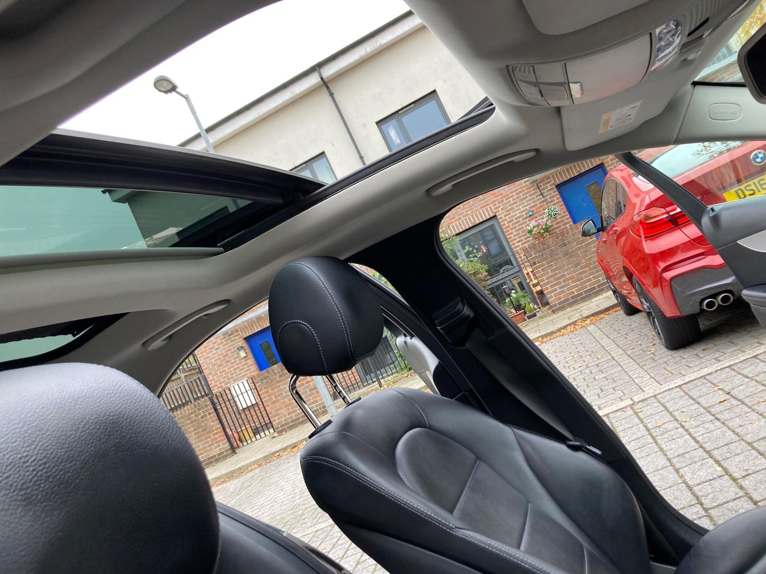 Used Mercedes-Benz C Class 2018 for sale - 76512911: Photo 31