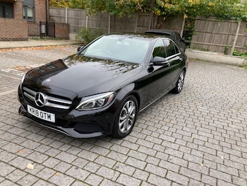 Used Mercedes-Benz C Class 2018 for sale - 76512911: Photo