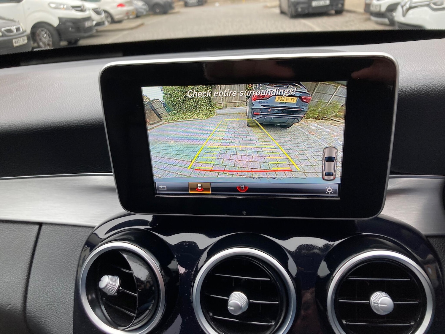 Used Mercedes-Benz C Class 2018 for sale - 76512911: Photo 57