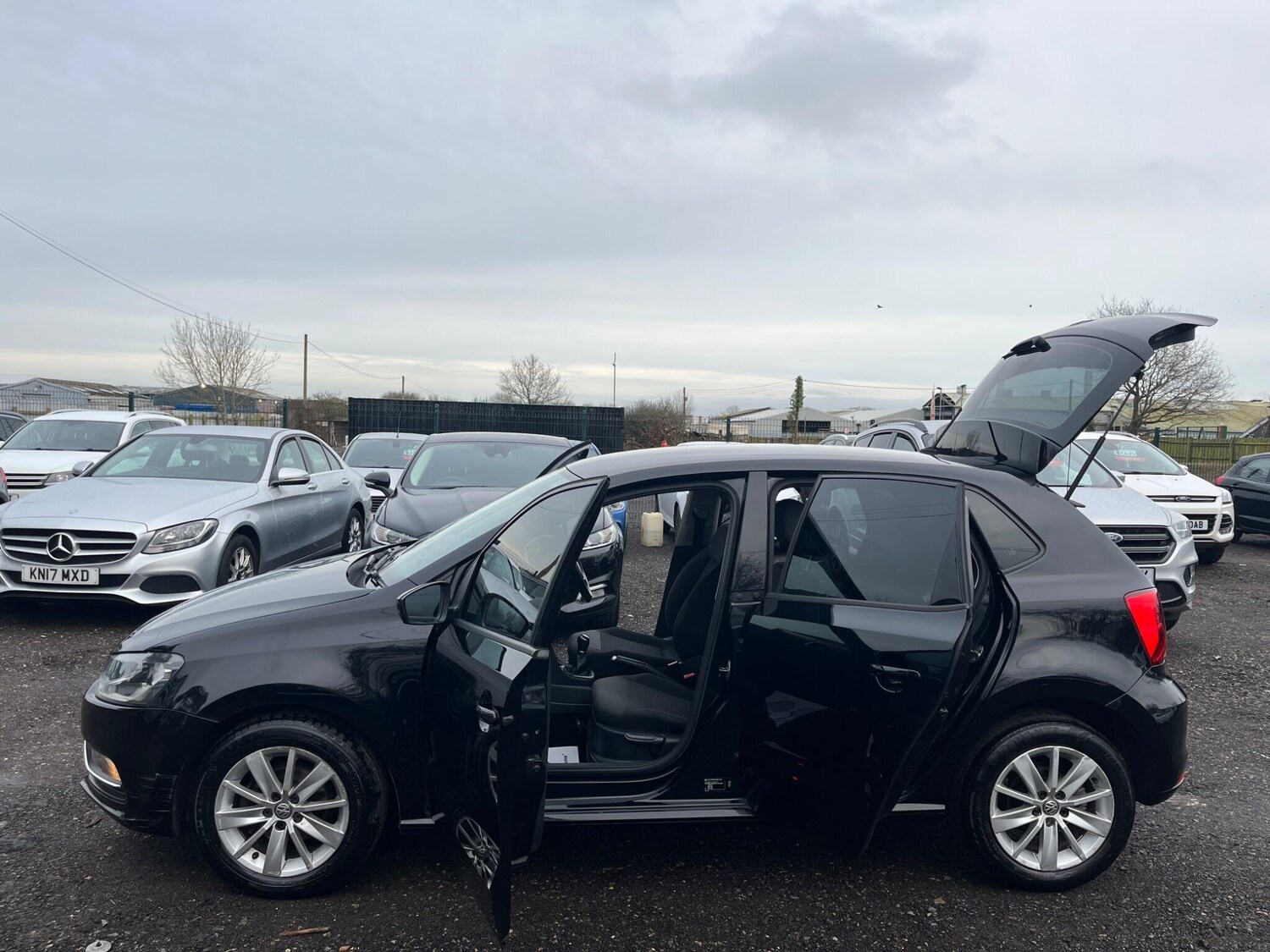 Used Volkswagen Polo 2015 for sale - 77484265: Photo 12