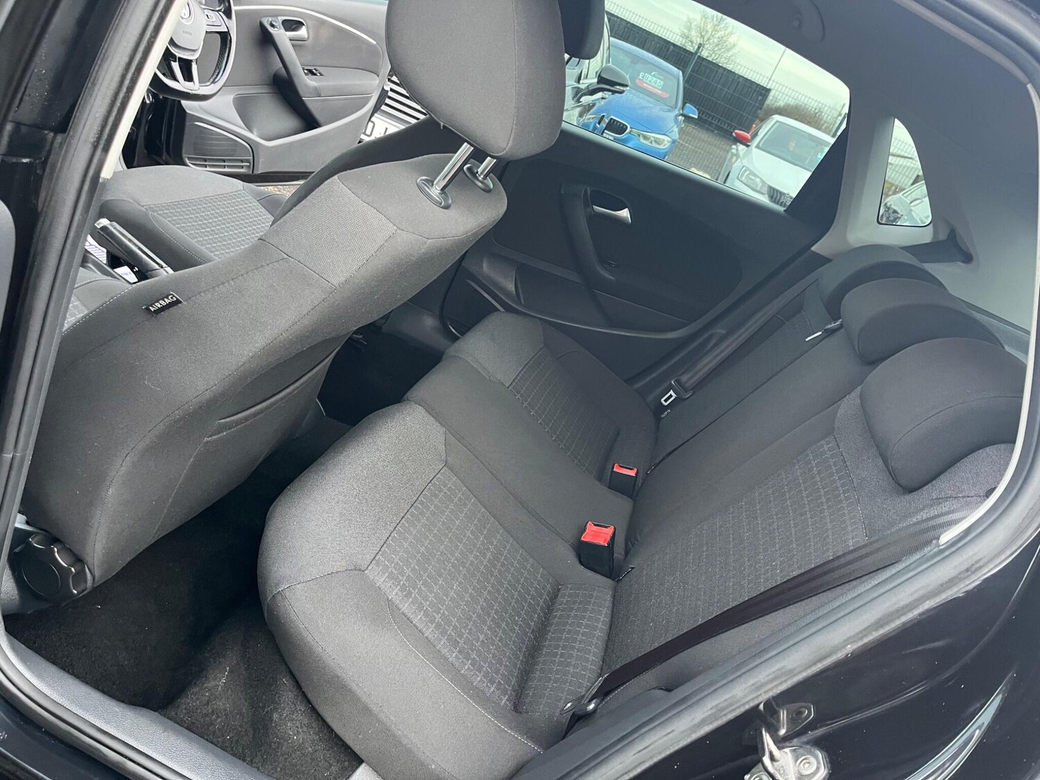 Used Volkswagen Polo 2015 for sale - 77484265: Photo 23