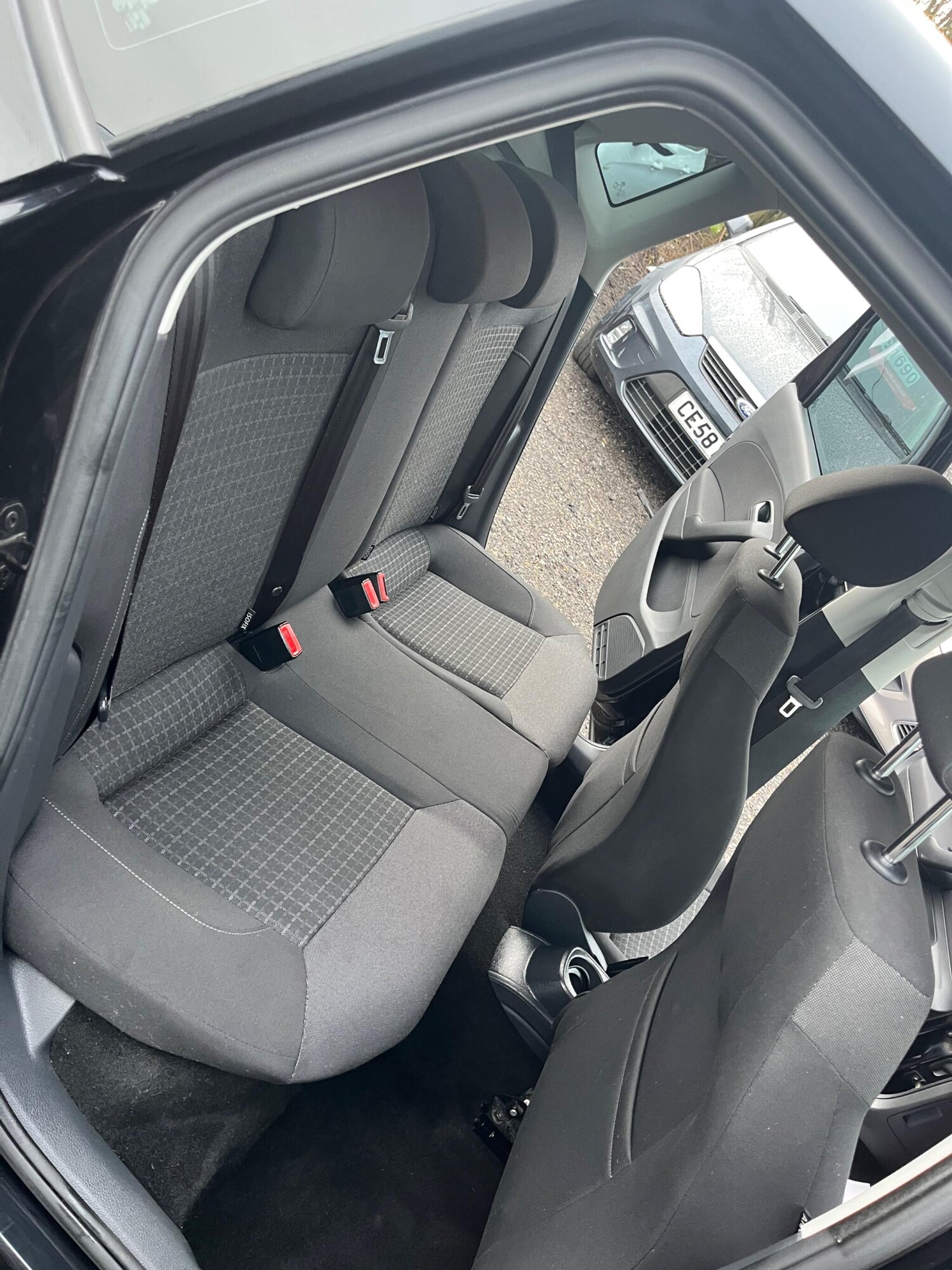 Used Volkswagen Polo 2015 for sale - 77484265: Photo 24