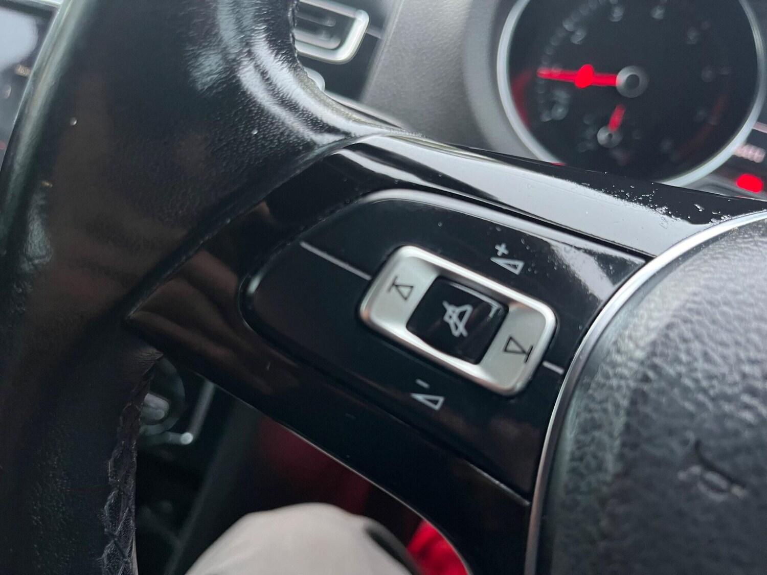 Used Volkswagen Polo 2015 for sale - 77484265: Photo 29