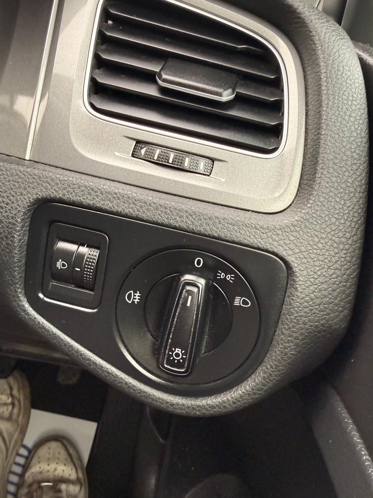 Used Volkswagen Golf 2015 for sale - 77358806: Photo 32