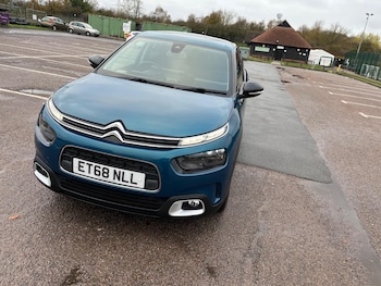 Used Citroen C4 Cactus 2019 for sale - 76646189: Photo