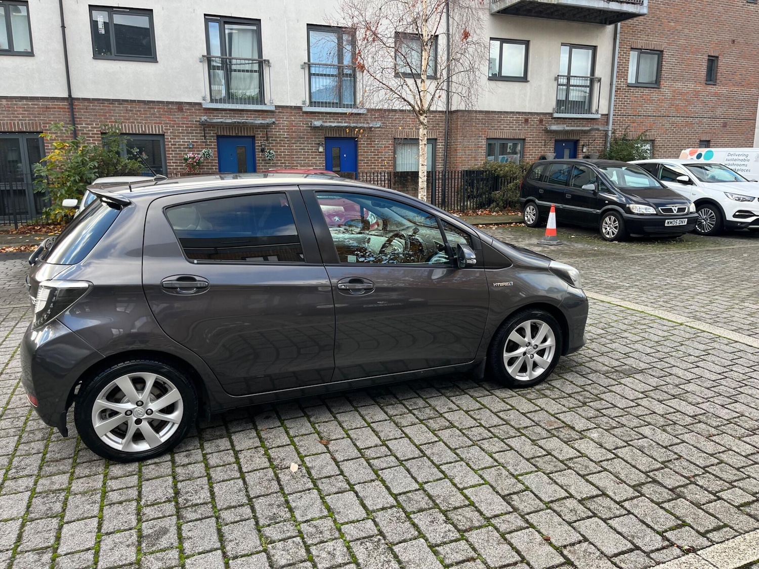 Used Toyota Yaris 2013 for sale - 76608361: Photo 15