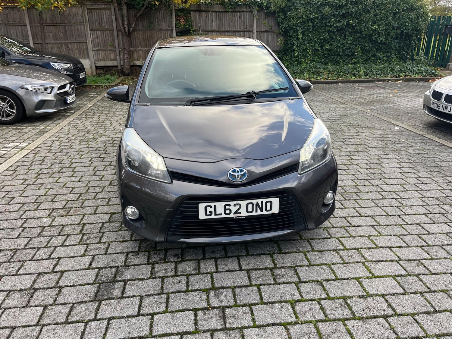 Used Toyota Yaris 2013 for sale - 76608361: Photo 2