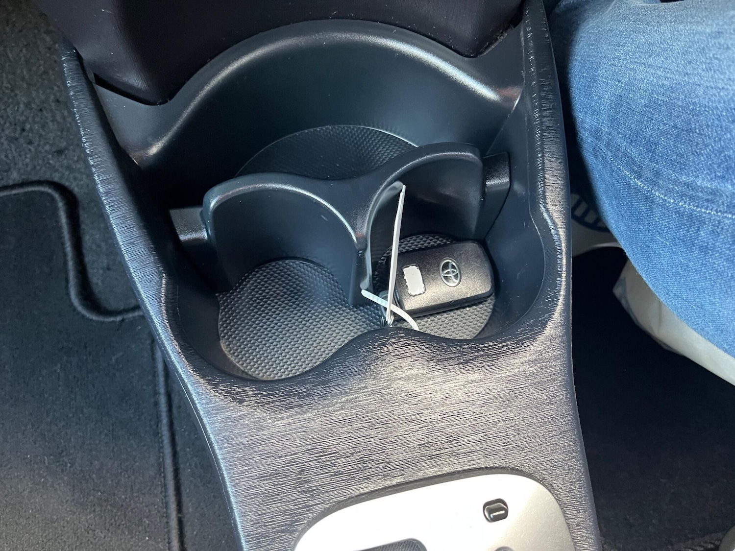 Used Toyota Yaris 2013 for sale - 76608361: Photo 46