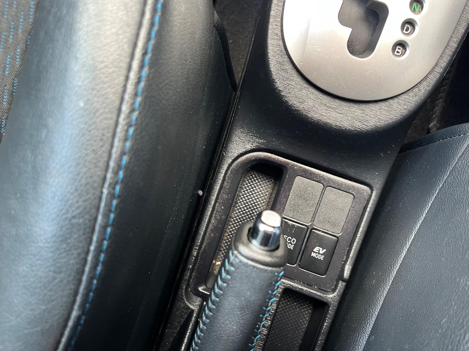 Used Toyota Yaris 2013 for sale - 76608361: Photo 47