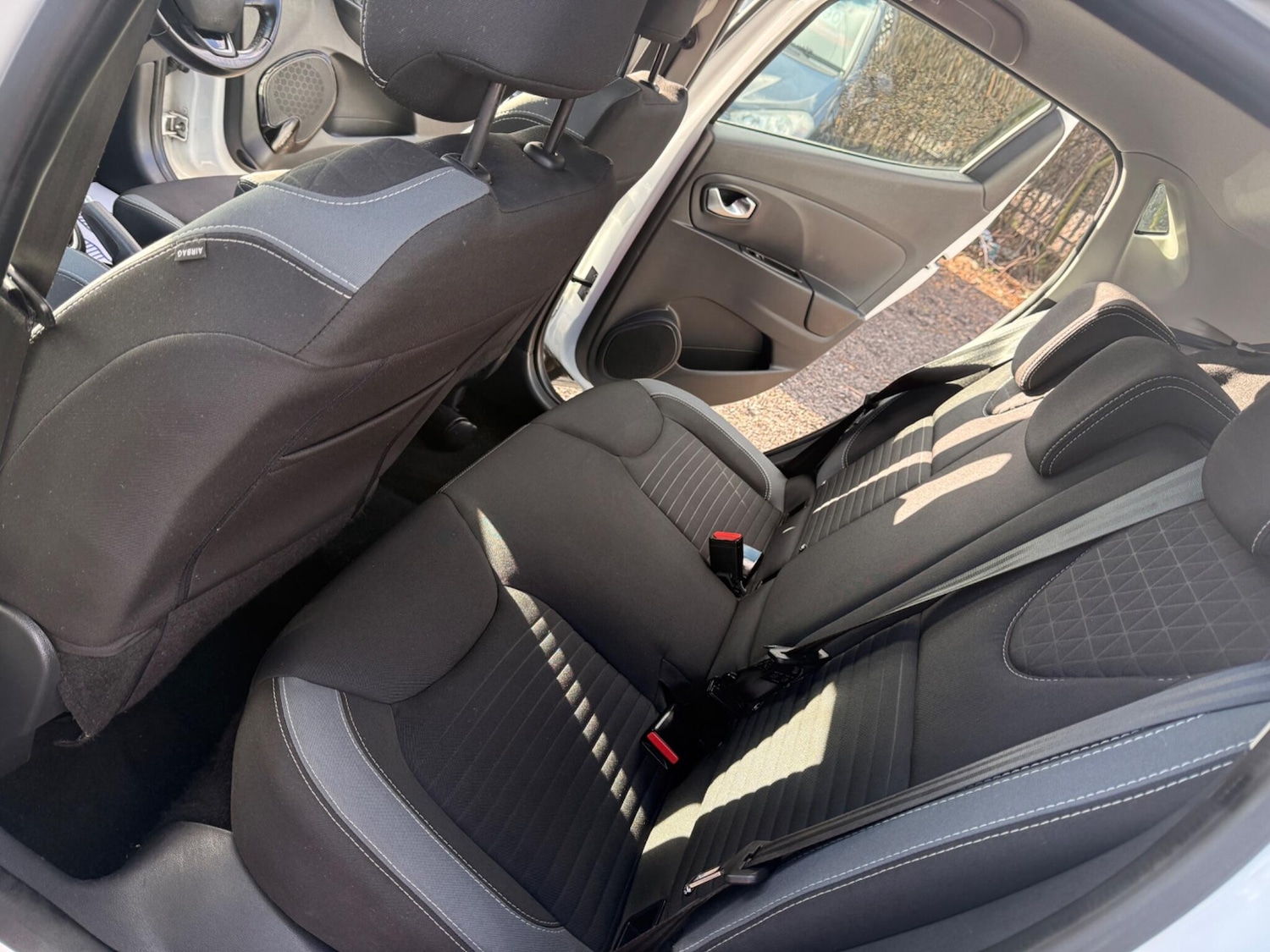 Used Renault Clio 2016 for sale - 77559493: Photo 20