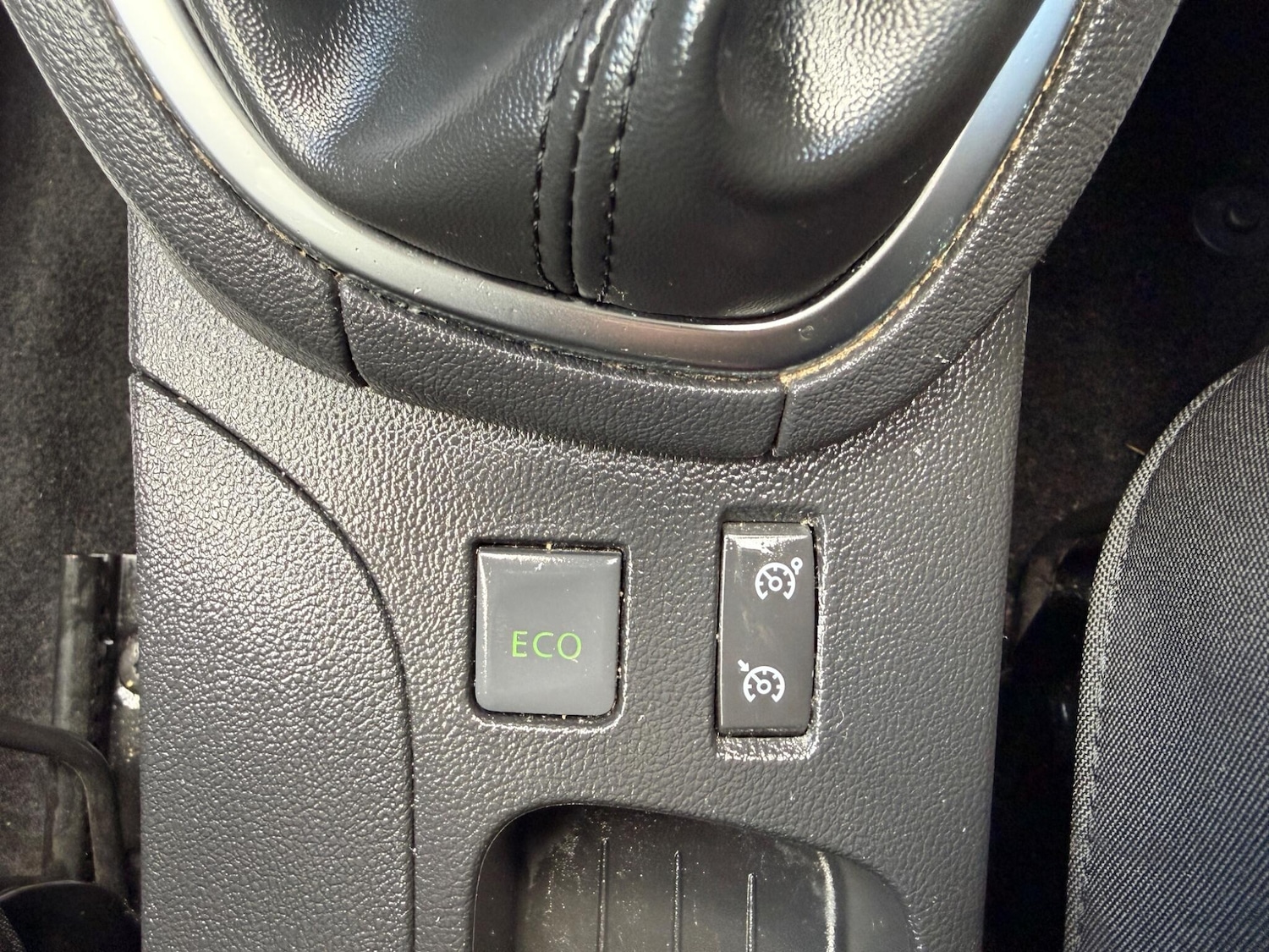 Used Renault Clio 2016 for sale - 77559493: Photo 25