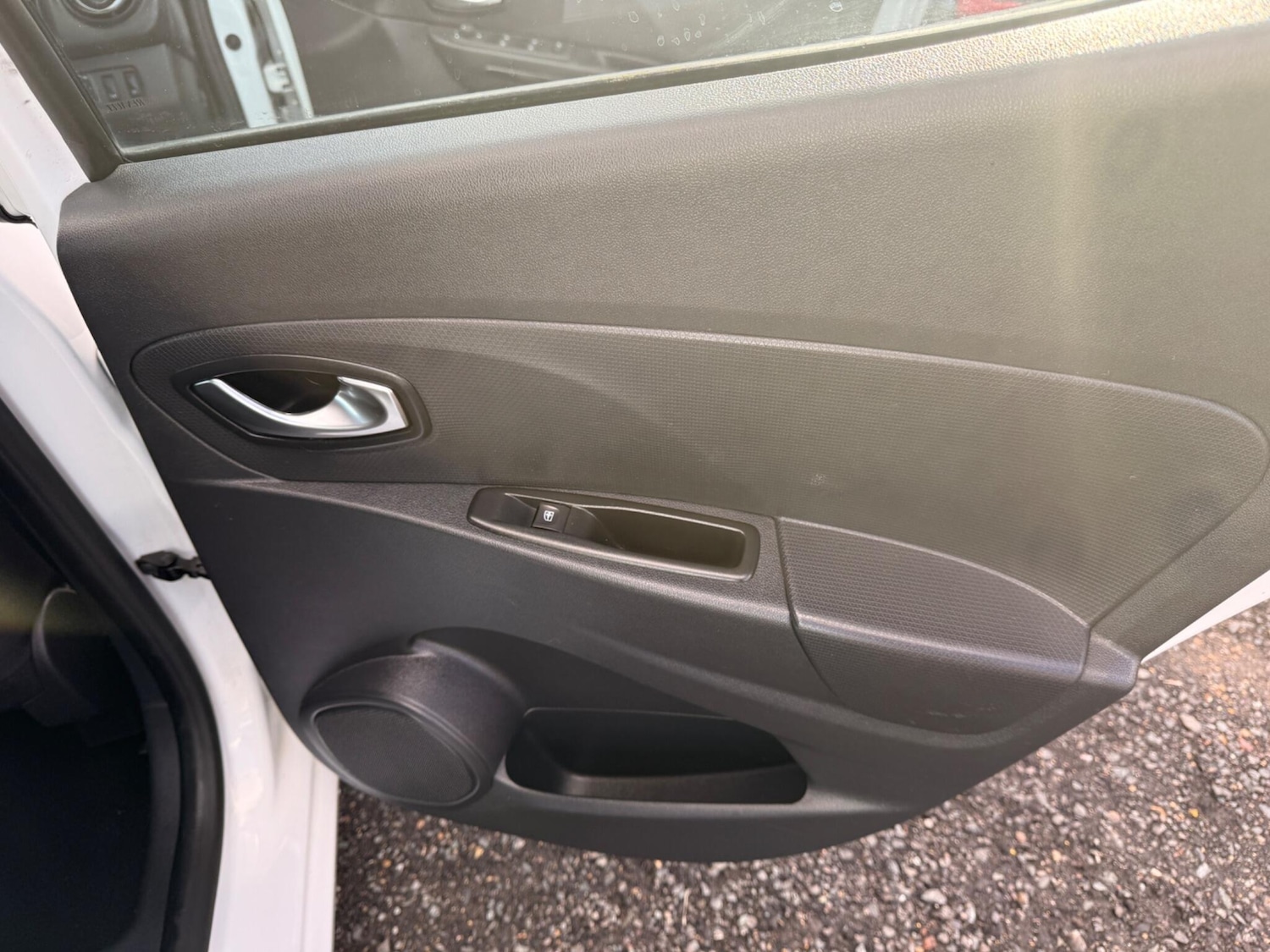 Used Renault Clio 2016 for sale - 77559493: Photo 33