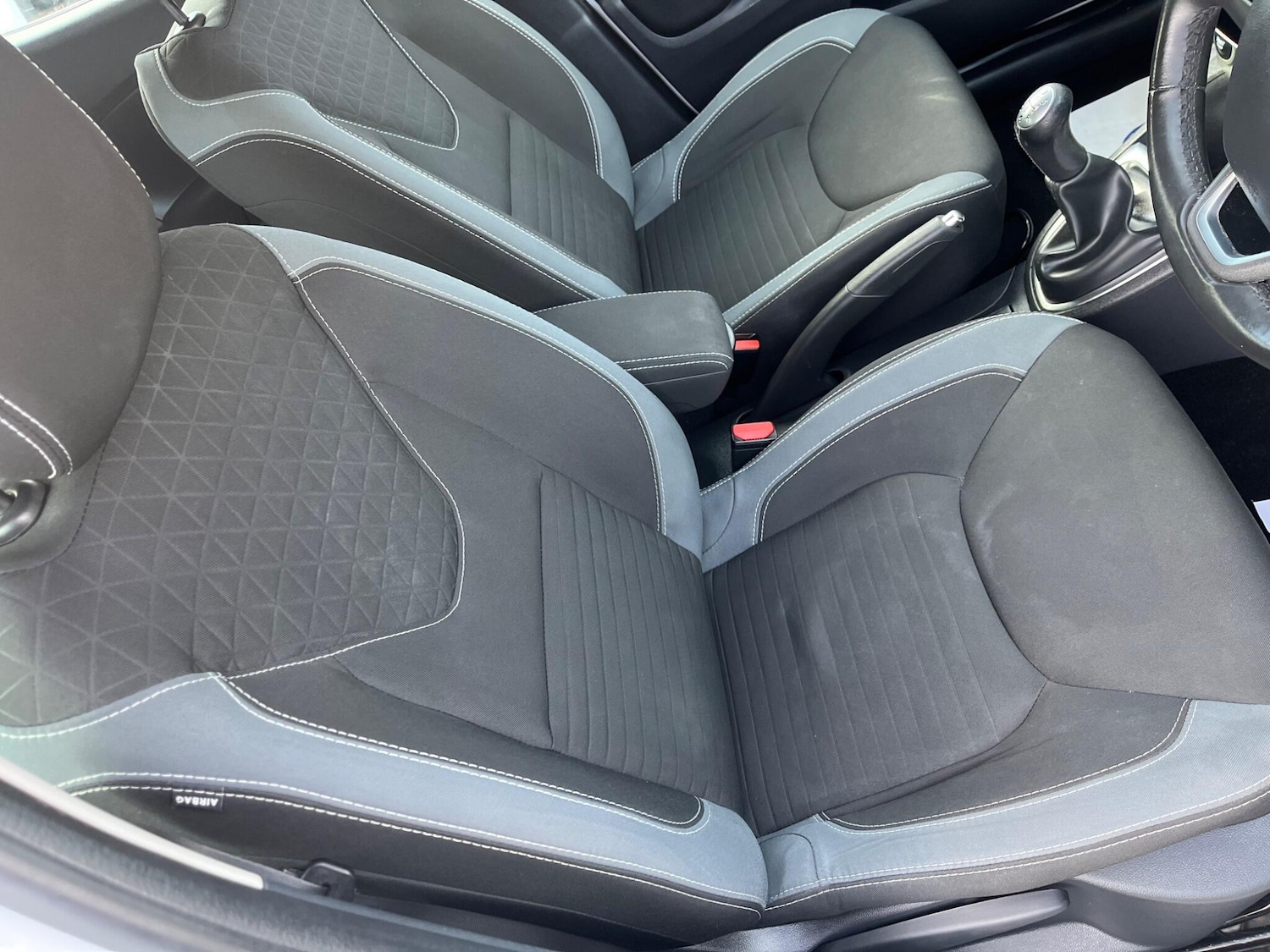 Used Renault Clio 2016 for sale - 77559493: Photo 49