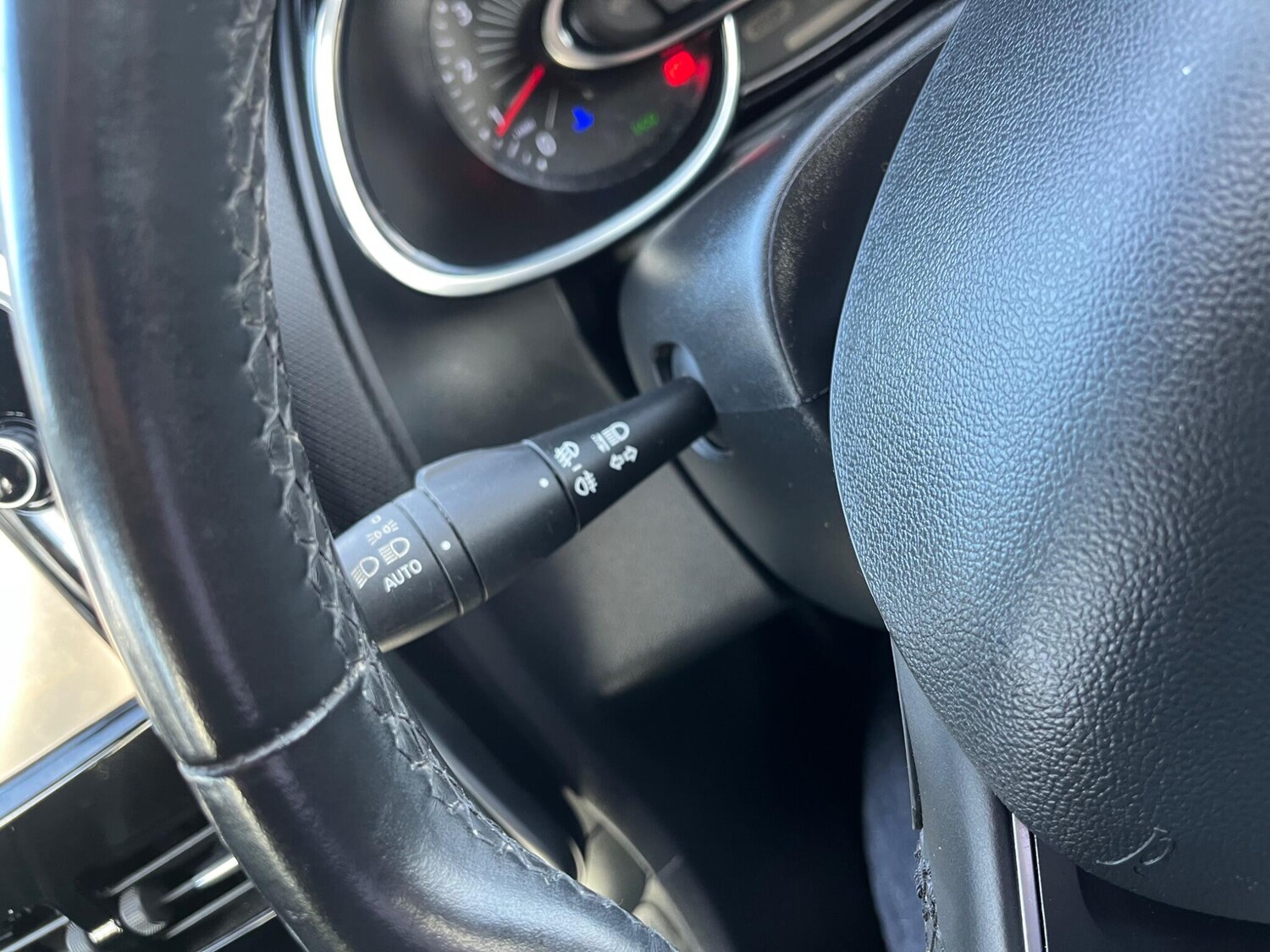 Used Renault Clio 2016 for sale - 77559493: Photo 51