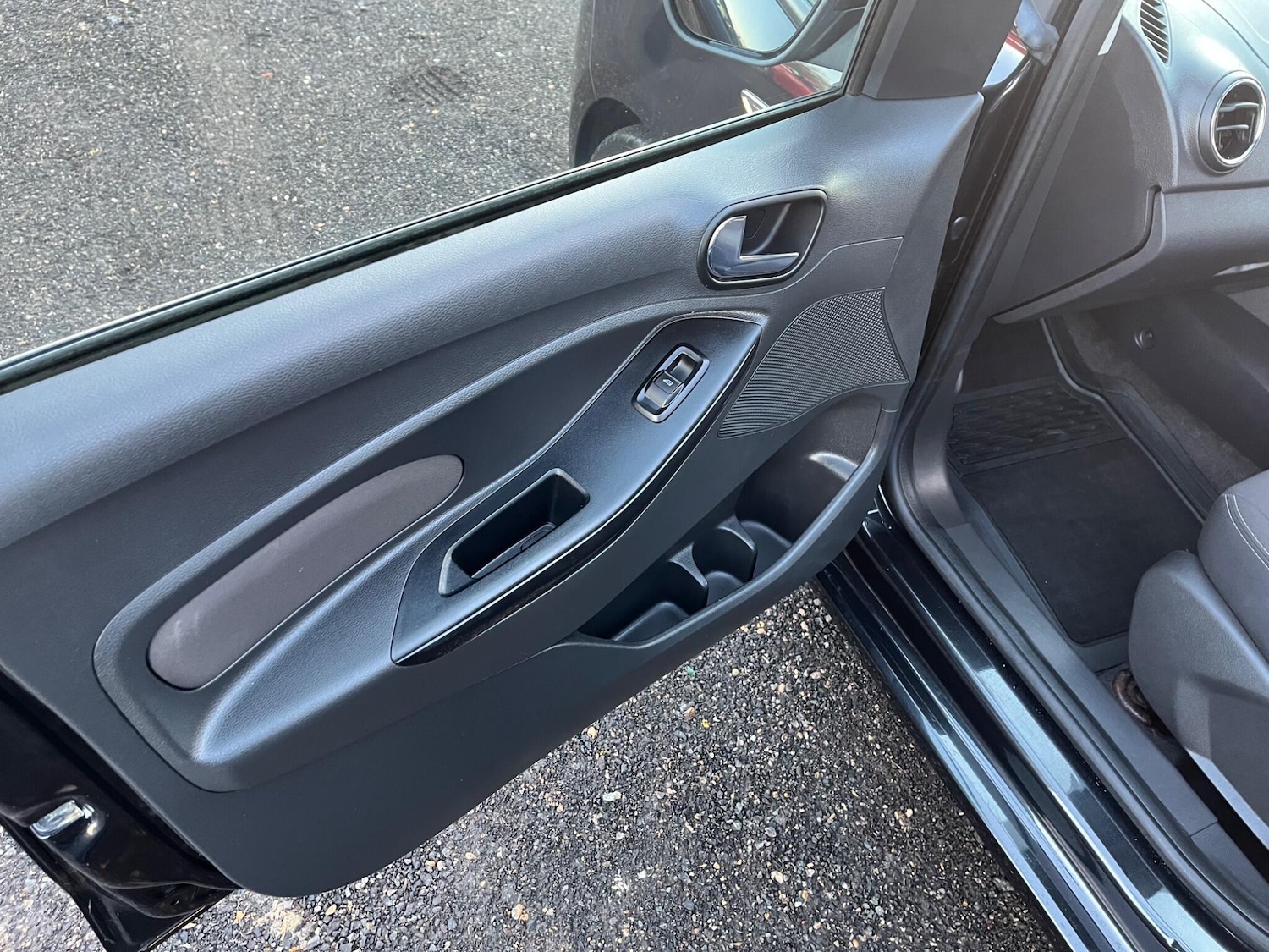 Used Ford Ka+ 2017 for sale - 76801431: Photo 31