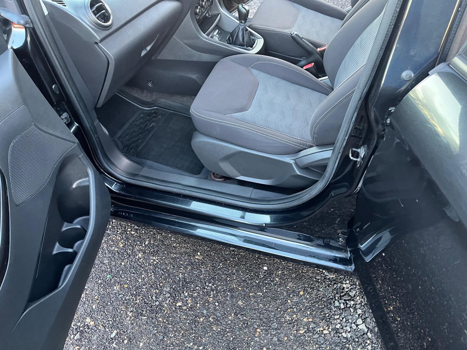 Used Ford Ka+ 2017 for sale - 76801431: Photo 41