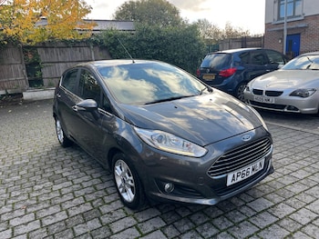 Used Ford Fiesta 2017 for sale - 76512451: Photo