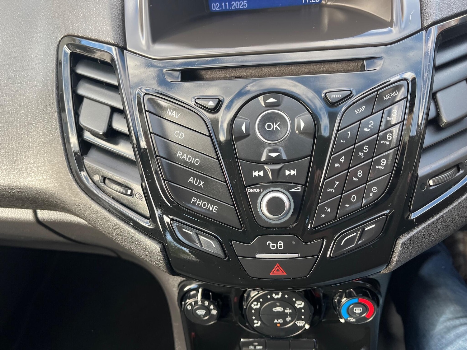 Used Ford Fiesta 2017 for sale - 76512451: Photo 30