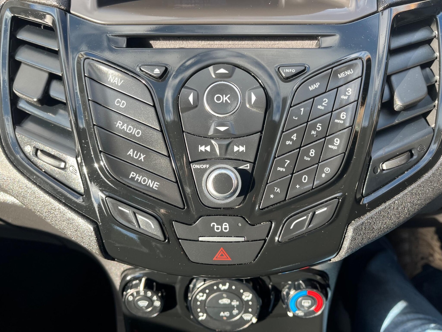 Used Ford Fiesta 2017 for sale - 76512451: Photo 31