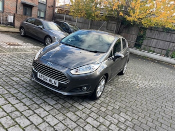 Used Ford Fiesta 2017 for sale - 76512451: Photo