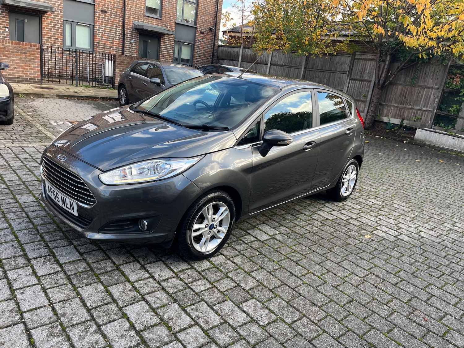 Used Ford Fiesta 2017 for sale - 76512451: Photo 4