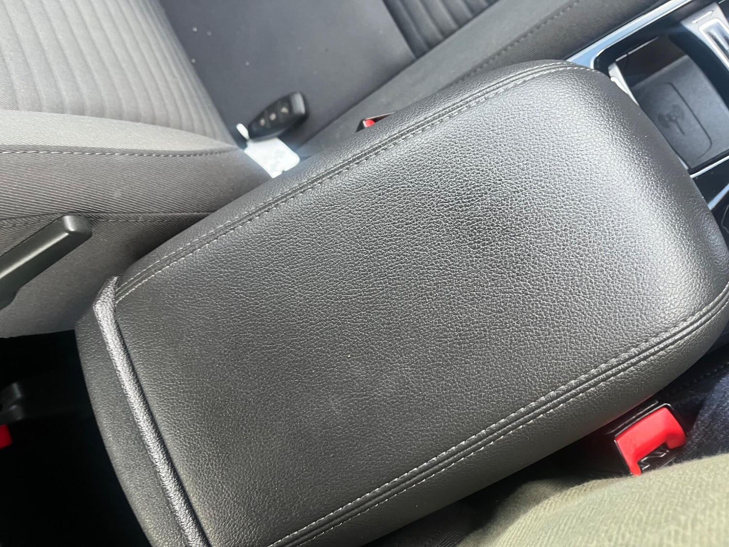 Used Ford Grand C-Max 2016 for sale - 76850427: Photo 42