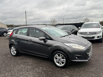 Used Ford Fiesta 2016 for sale - 77624924: Photo
