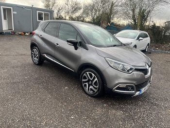 Used Renault Captur 2017 for sale - 77279280: Photo