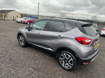 Used Renault Captur 2017 for sale - 77279280: Photo