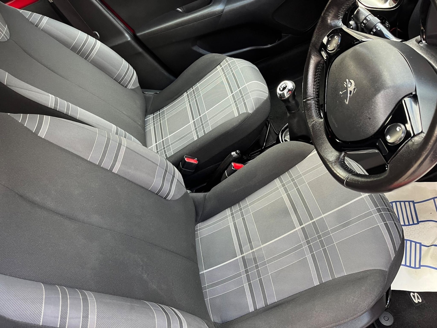 Used Peugeot 108 2016 for sale - 76512582: Photo 14