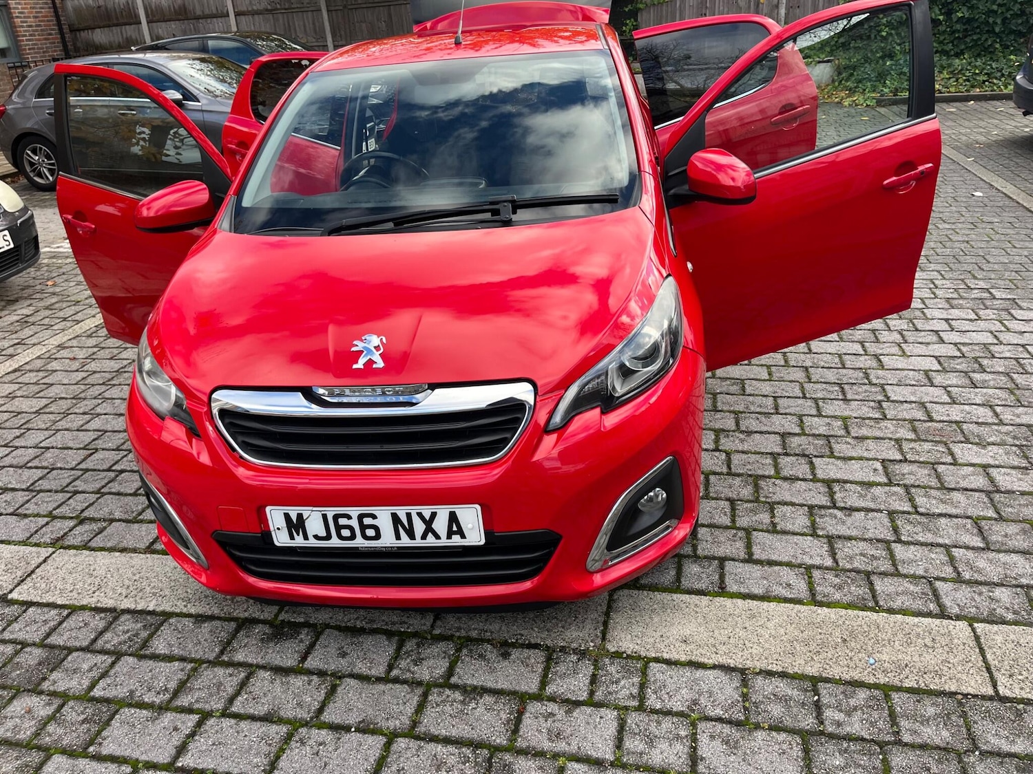Used Peugeot 108 2016 for sale - 76512582: Photo 27