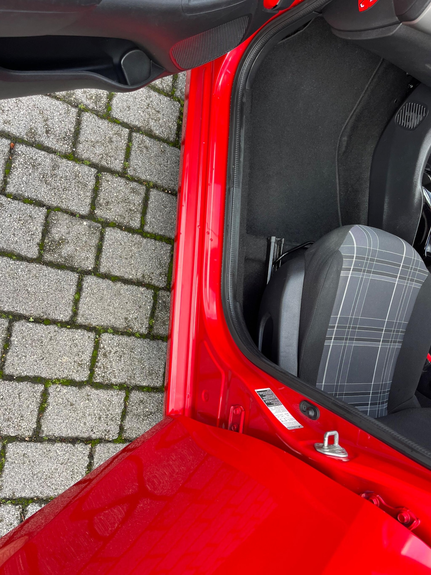 Used Peugeot 108 2016 for sale - 76512582: Photo 28