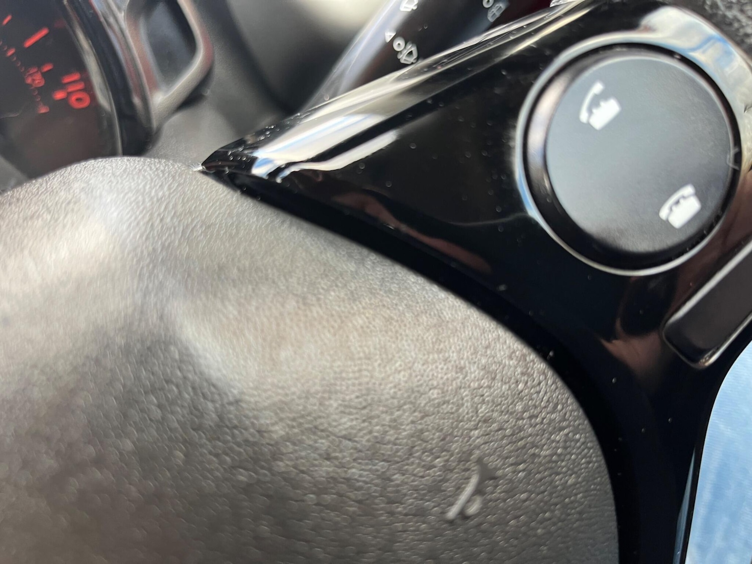 Used Peugeot 108 2016 for sale - 76512582: Photo 32