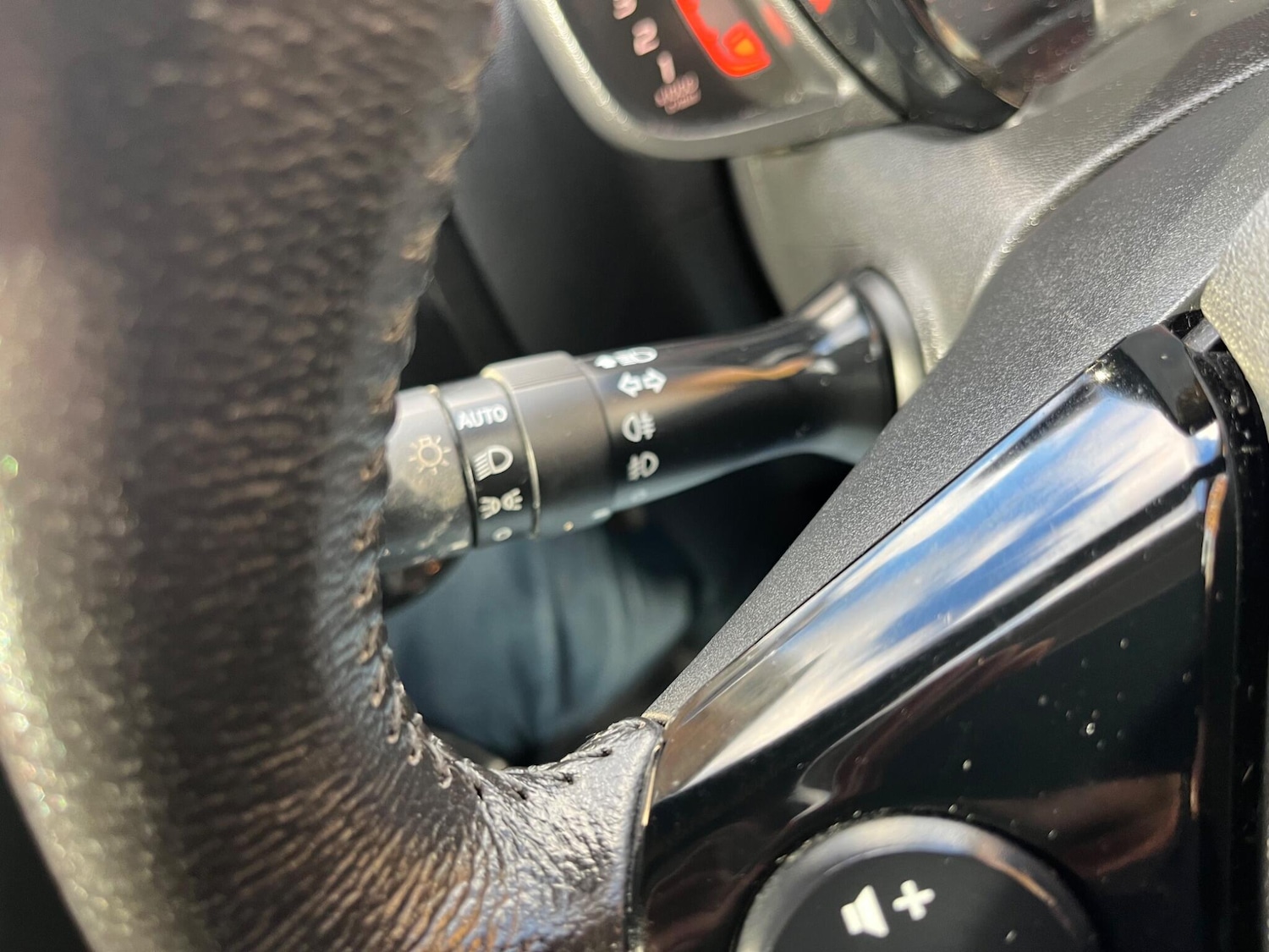 Used Peugeot 108 2016 for sale - 76512582: Photo 35