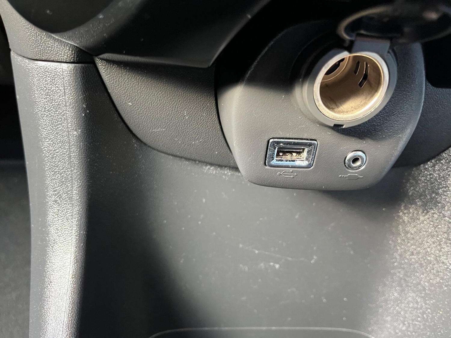 Used Peugeot 108 2016 for sale - 76512582: Photo 42