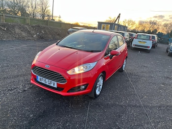 Used Ford Fiesta 2015 for sale - 76926350: Photo