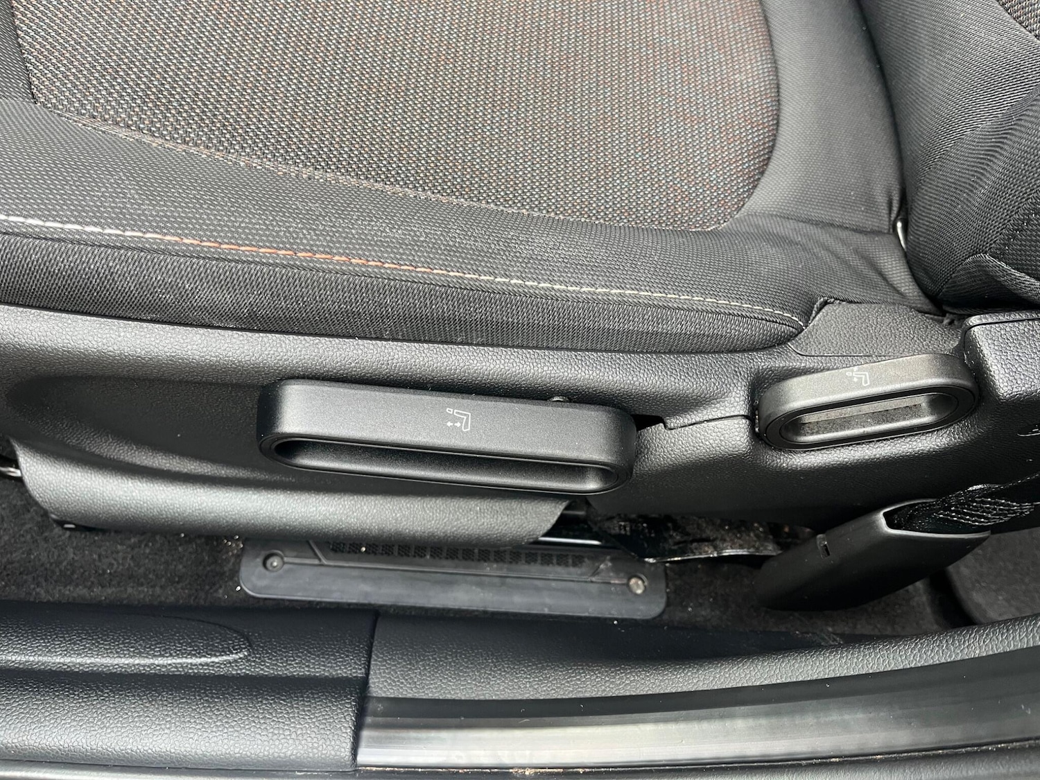 Used MINI Hatch 2015 for sale - 77060186: Photo 40