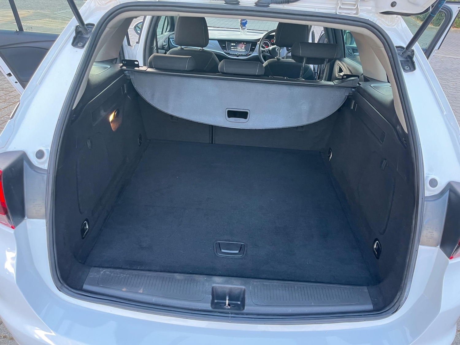 Used Vauxhall Astra 2017 for sale - 76512013: Photo 57