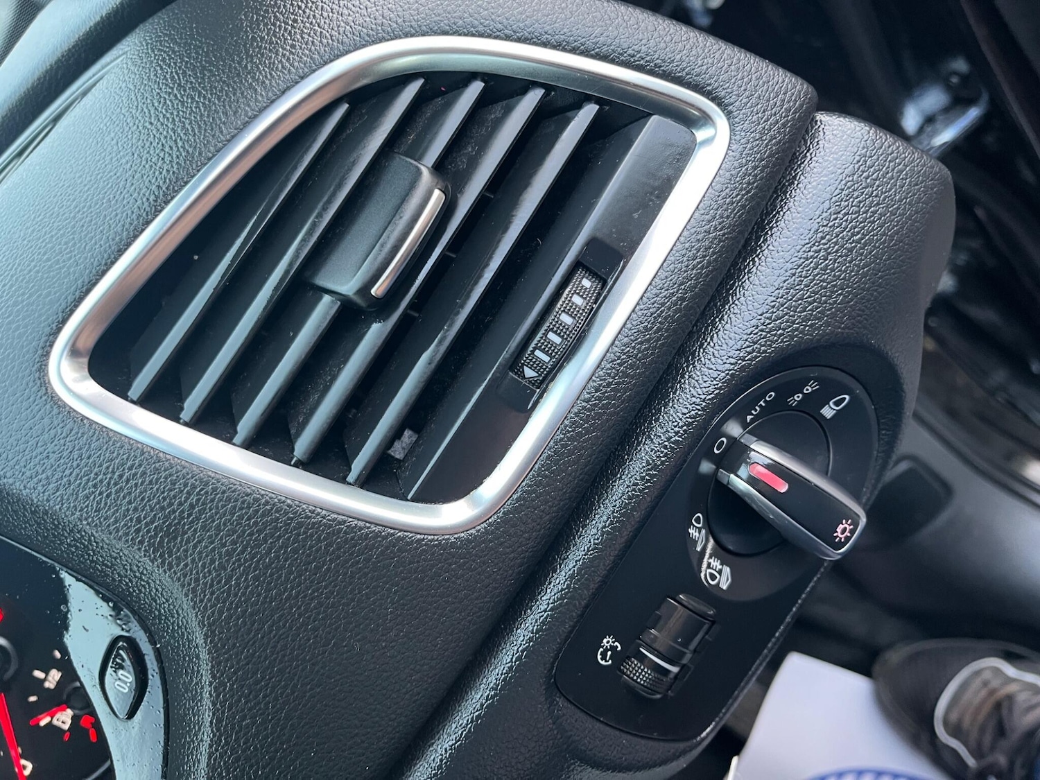 Used Audi Q3 2014 for sale - 77155657: Photo 28