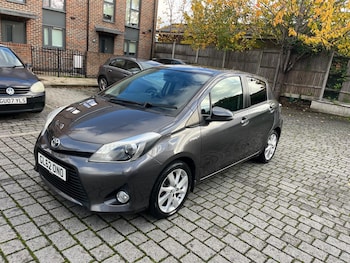 Used Toyota Yaris 2013 for sale - 76513040: Photo