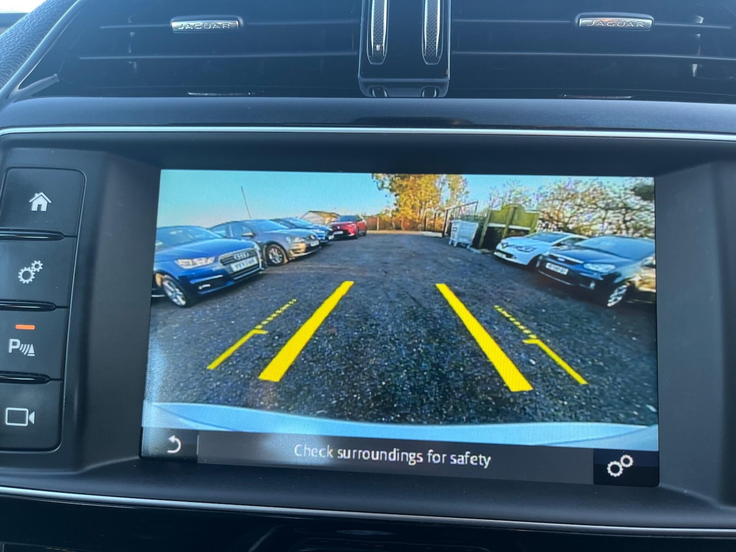 Used Jaguar XE 2017 for sale - 77723229: Photo 24