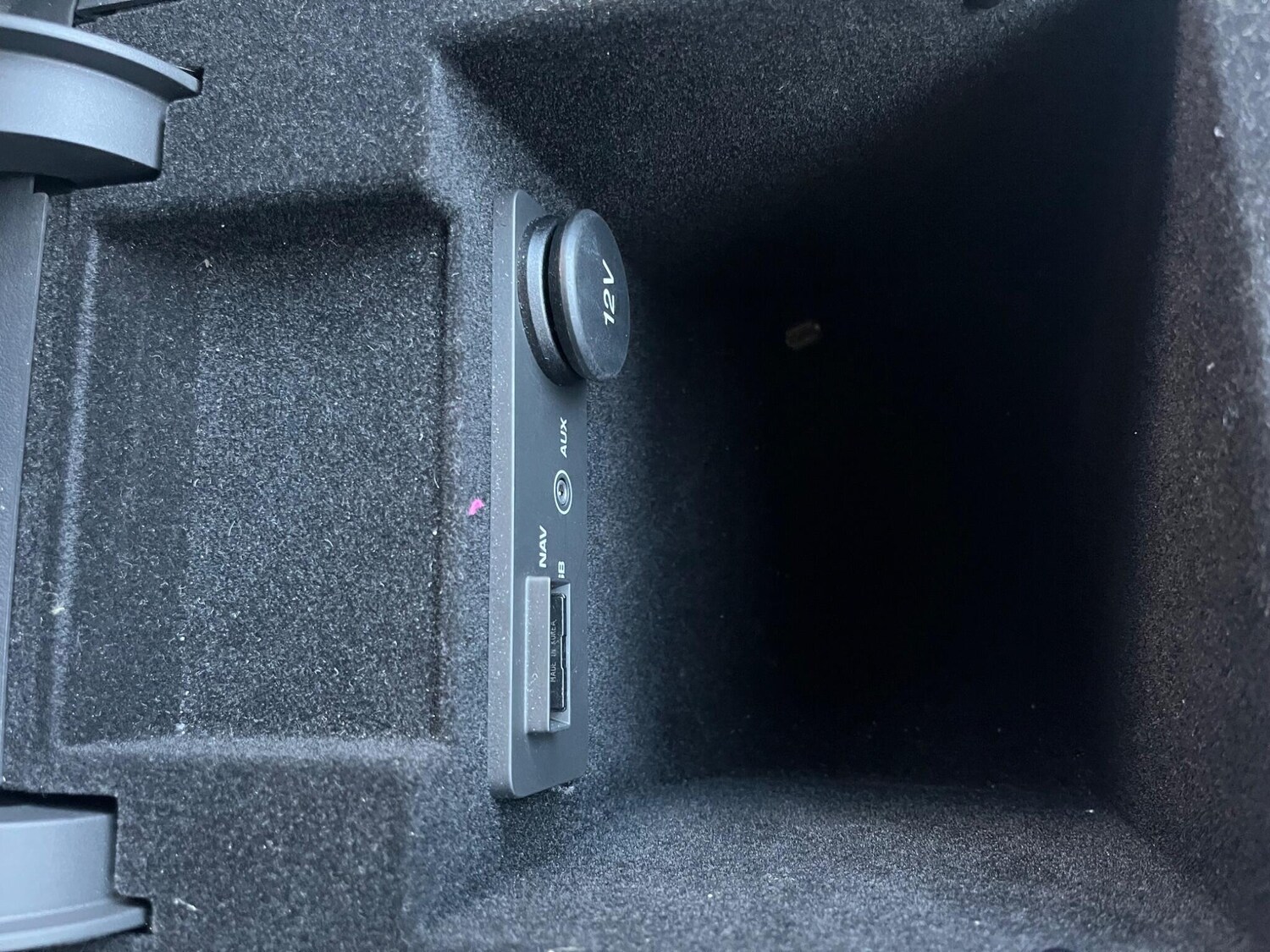 Used Jaguar XE 2017 for sale - 77723229: Photo 30